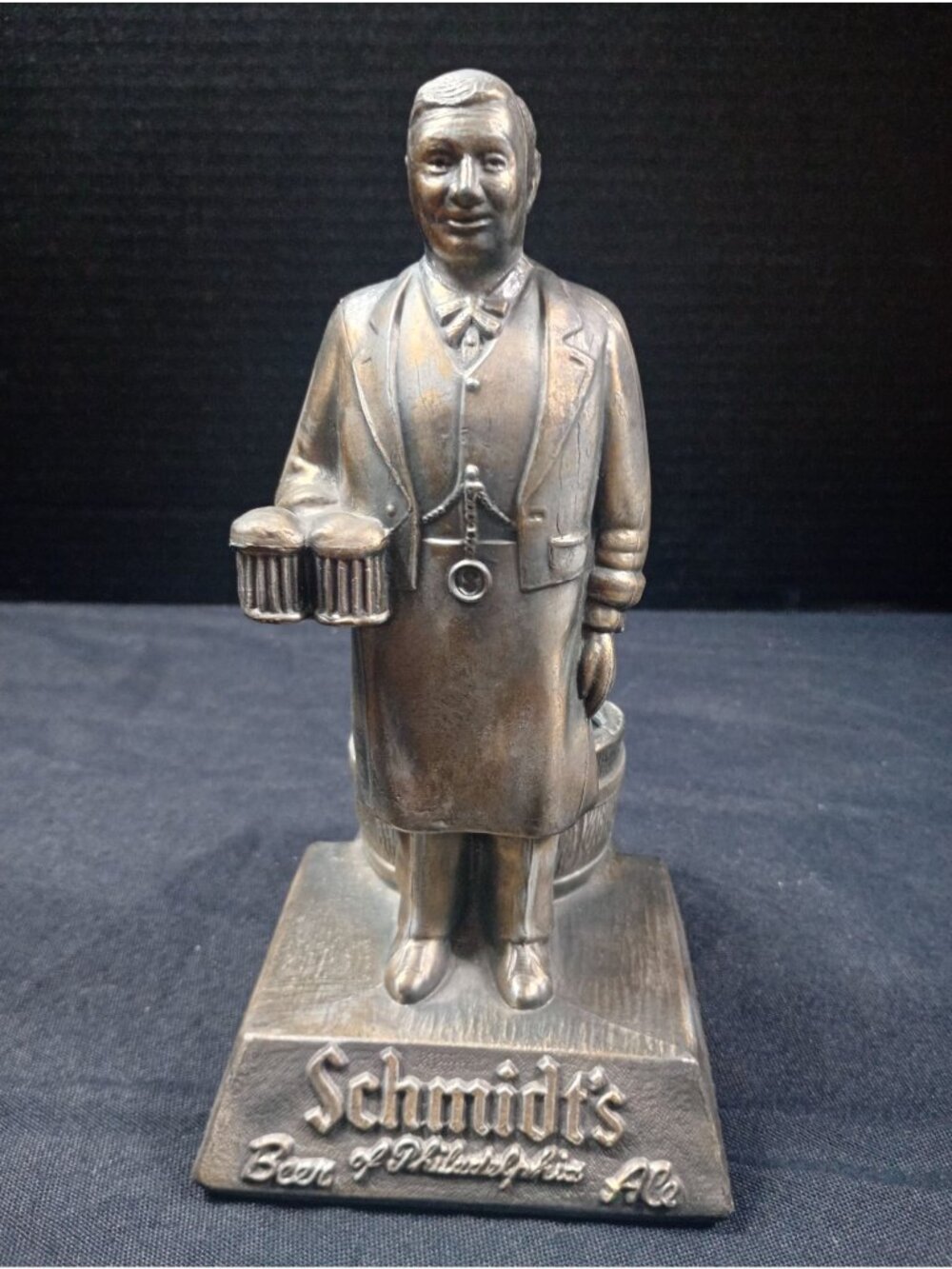 Vintage Schmidts of Philadelphia Beer Bar Top  Bronzed Diecast Metal Figure Bart